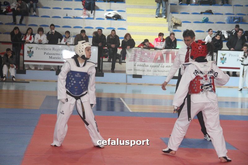 120212 Teakwondo 037_tn.jpg